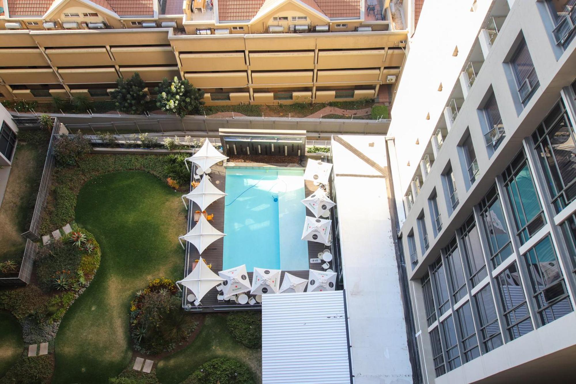 Cgrsa Apartments Sandton Johannesburg Exterior photo